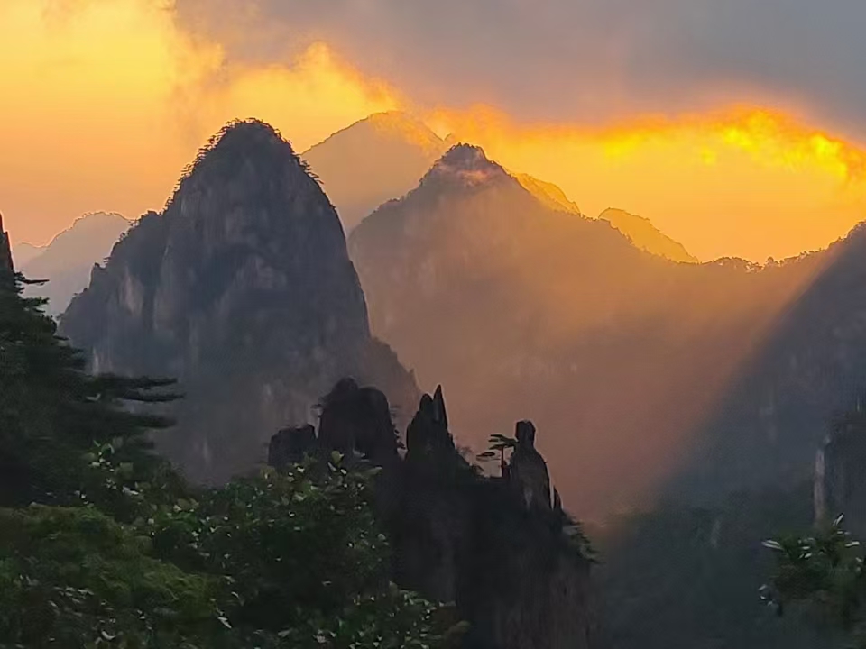 黄山晚霞